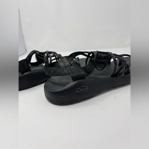 Chaco sandals women’s 8 black